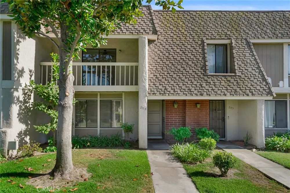 2155 W Banbury Circle Anaheim, CA 92804