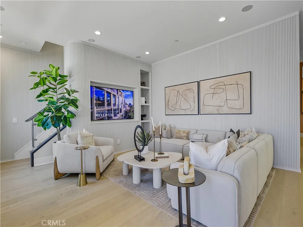 2428 Liv Way Montebello, CA 90640