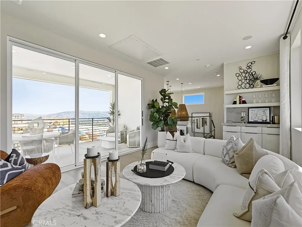 2428 Liv Way Montebello, CA 90640