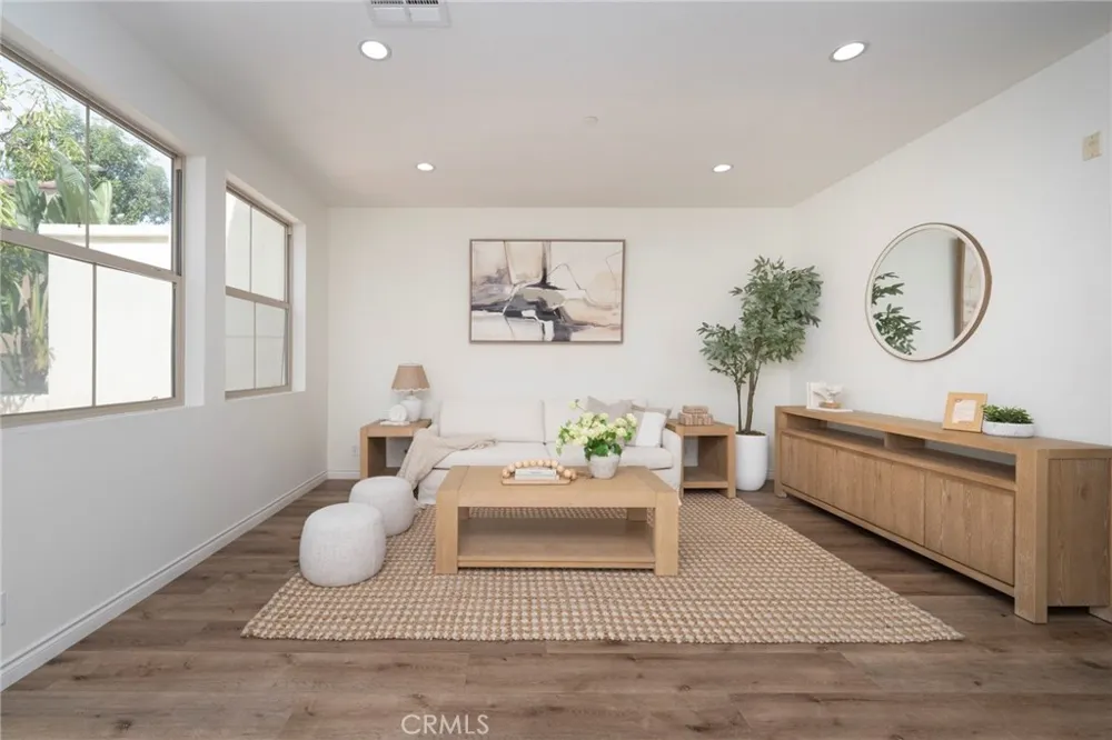 94 Hedge Bloom Irvine, CA 92618