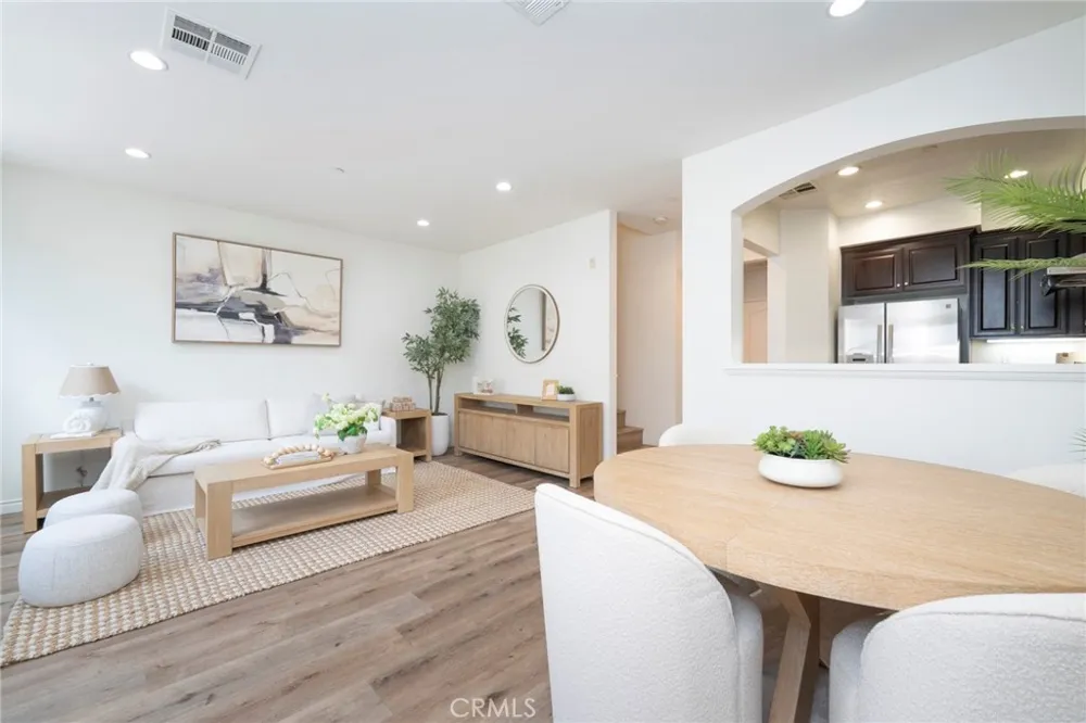 94 Hedge Bloom Irvine, CA 92618