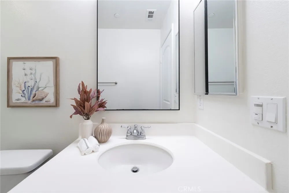 94 Hedge Bloom Irvine, CA 92618