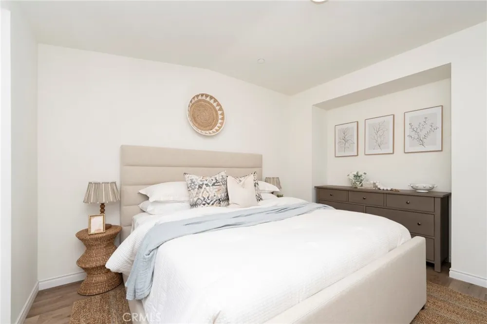 94 Hedge Bloom Irvine, CA 92618