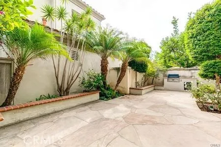 2717 Plumb Tustin, CA 92782