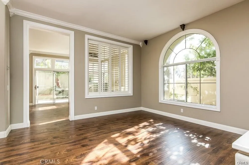 2717 Plumb Tustin, CA 92782