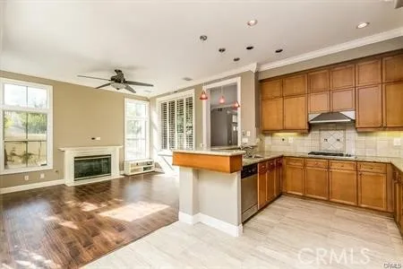 2717 Plumb Tustin, CA 92782