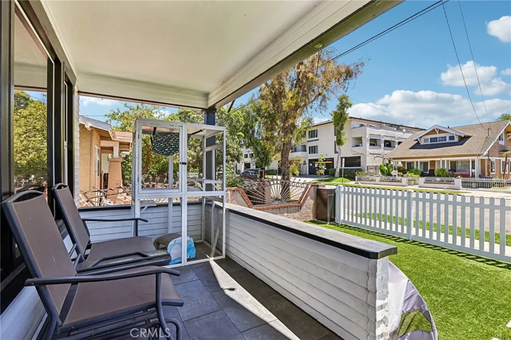 1127 W 5th Santa Ana, CA 92703