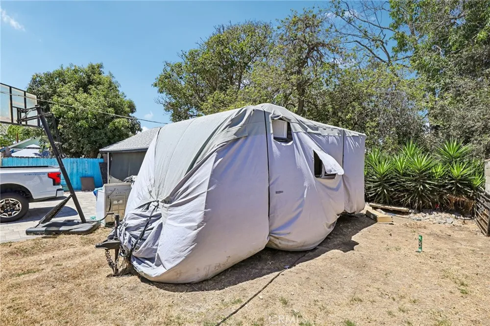 1127 W 5th Santa Ana, CA 92703
