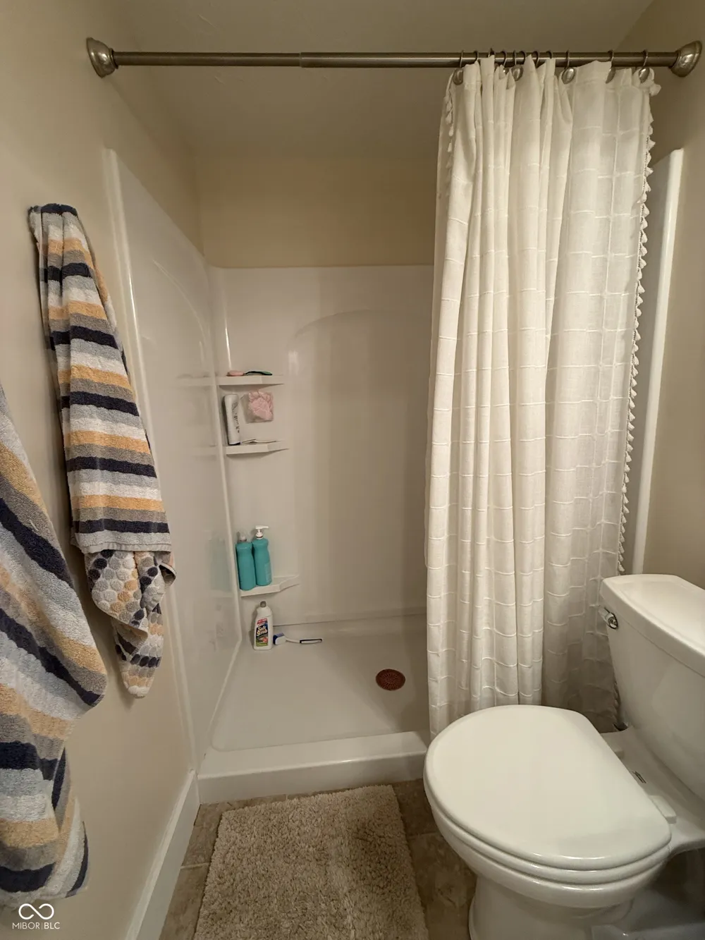2225 Silver Rose Drive Avon, IN 46123