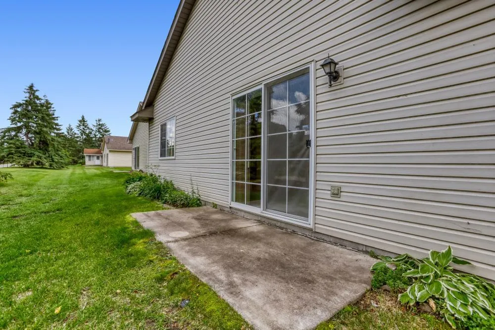 1521 Wyldwood Lane NE Spring Lake Park, MN 55432