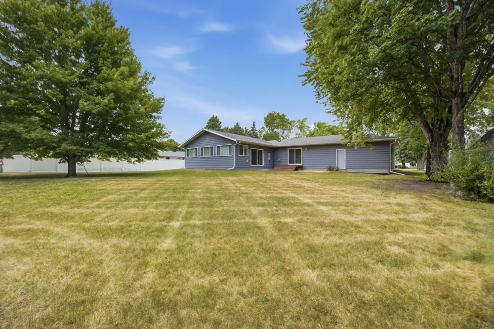 1031 Joseph Street Hawley, MN 56549