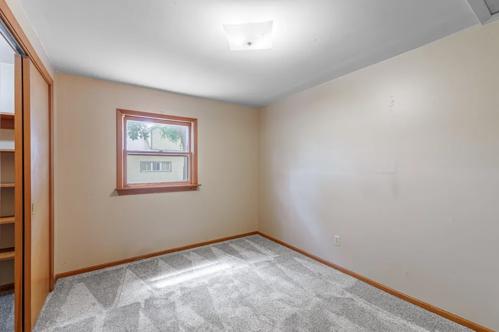 214 4th Street NE Barnesville, MN 56514