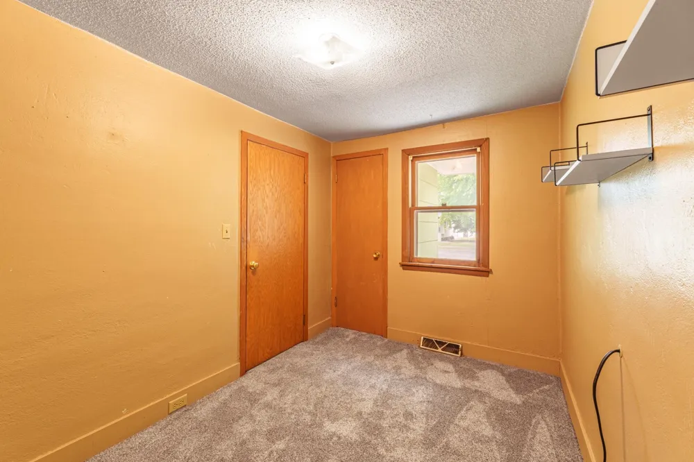 214 4th Street NE Barnesville, MN 56514