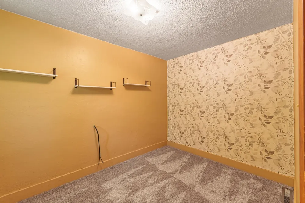 214 4th Street NE Barnesville, MN 56514