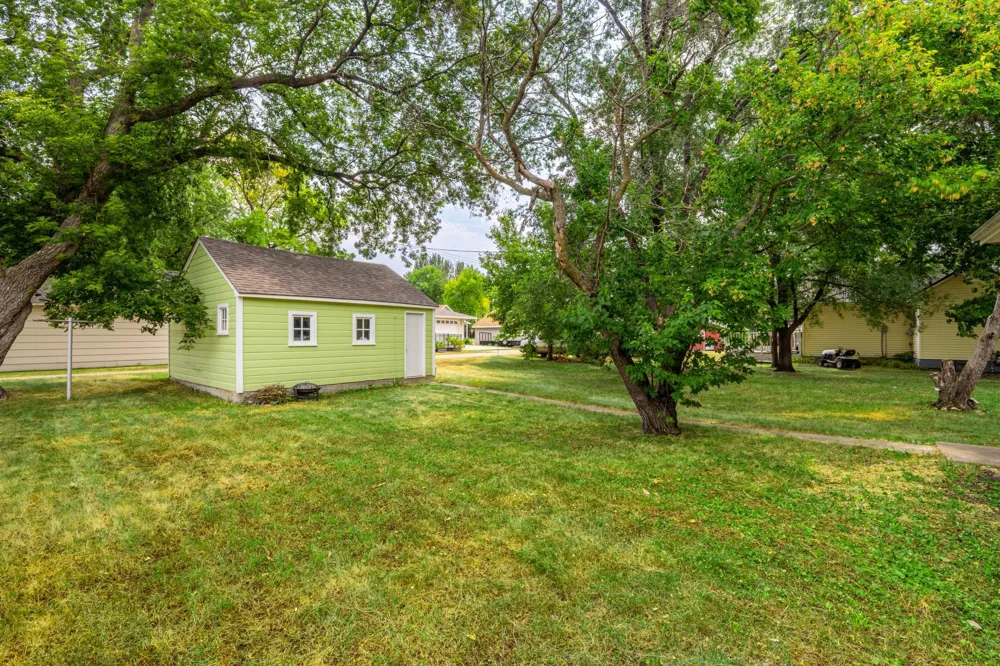 214 4th Street NE Barnesville, MN 56514