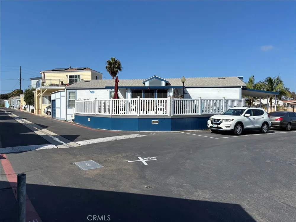 80 Huntington Street #218 Huntington Beach, CA 92648