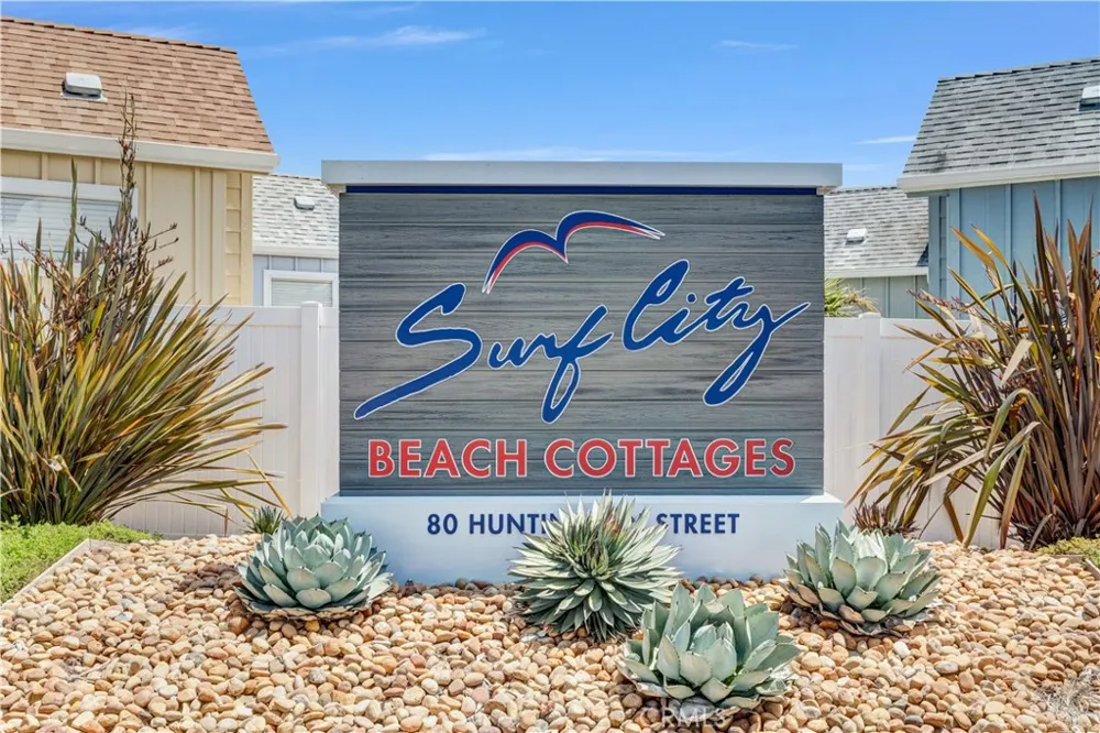 80 Huntington Street #218 Huntington Beach, CA 92648