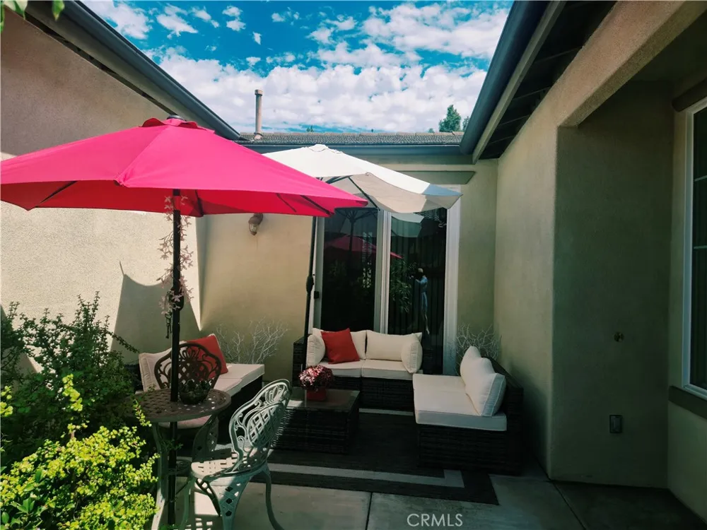 6 Saintsbury Irvine, CA 92602