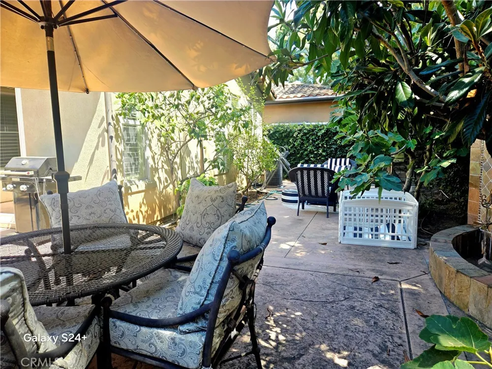 6 Saintsbury Irvine, CA 92602