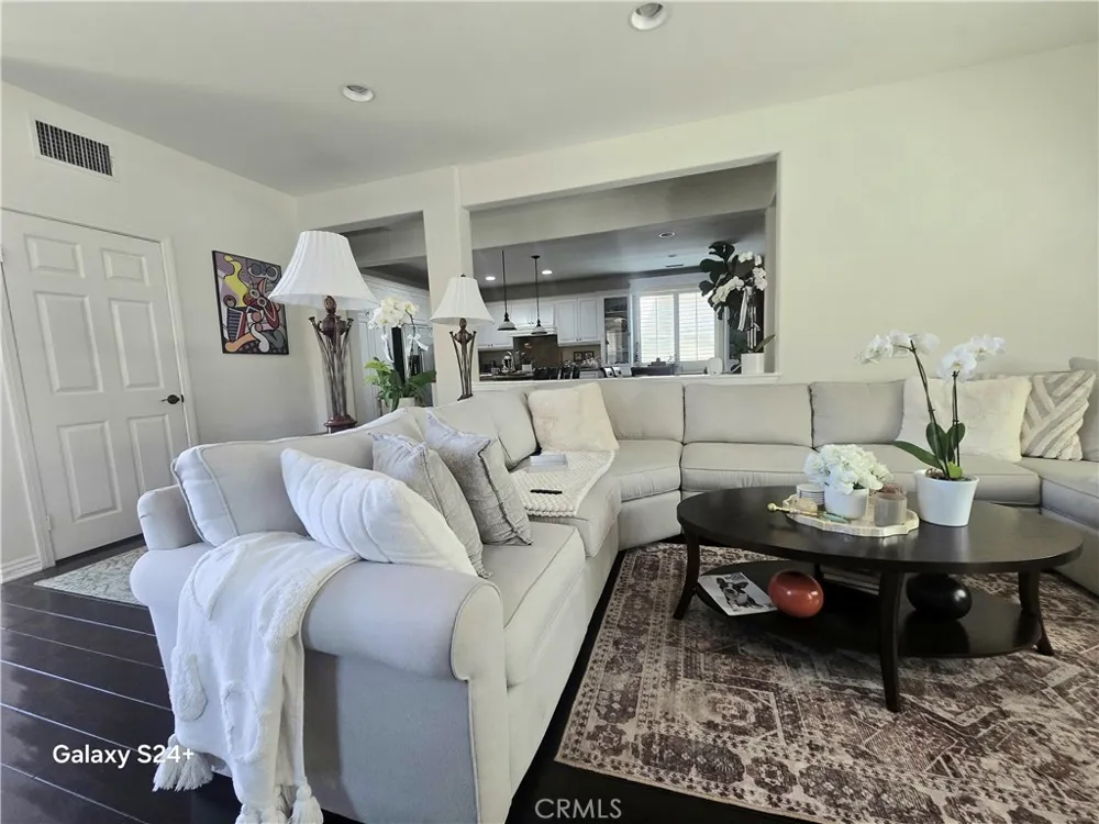 6 Saintsbury Irvine, CA 92602