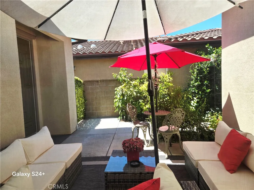 6 Saintsbury Irvine, CA 92602