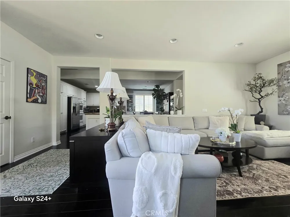 6 Saintsbury Irvine, CA 92602