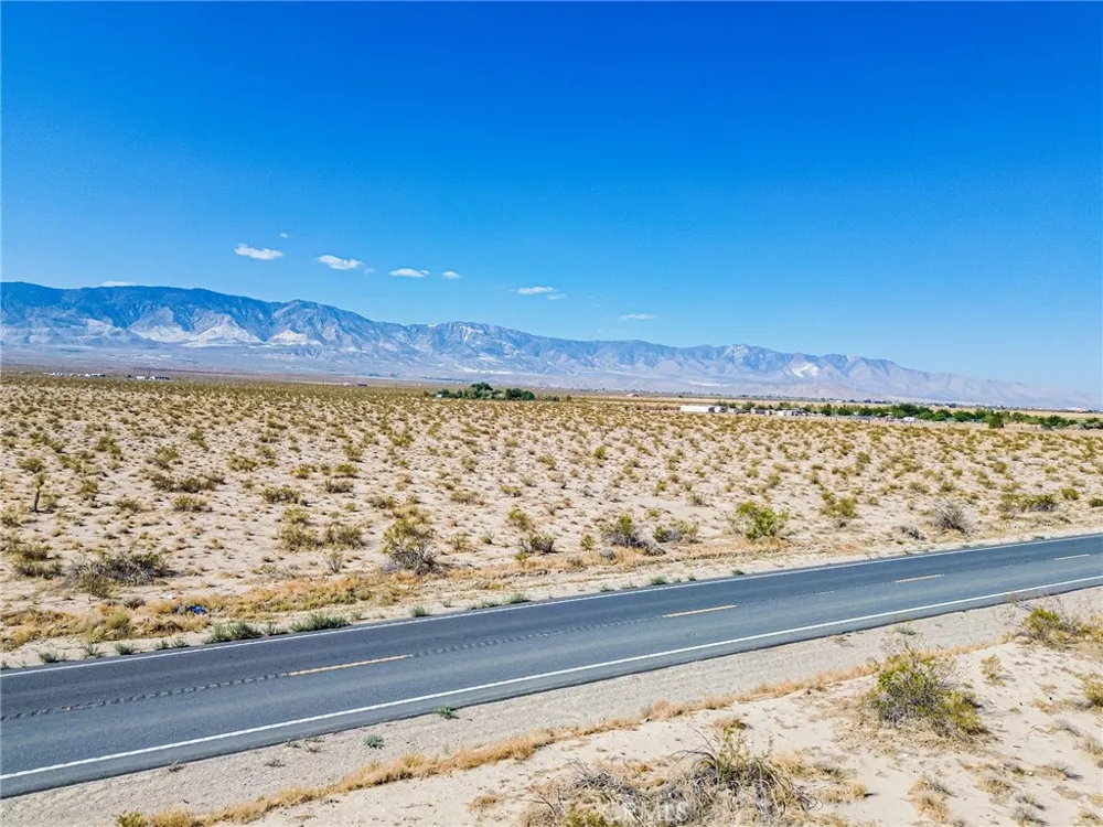 38000 Old Woman Springs Road Lucerne Valley, CA 92356