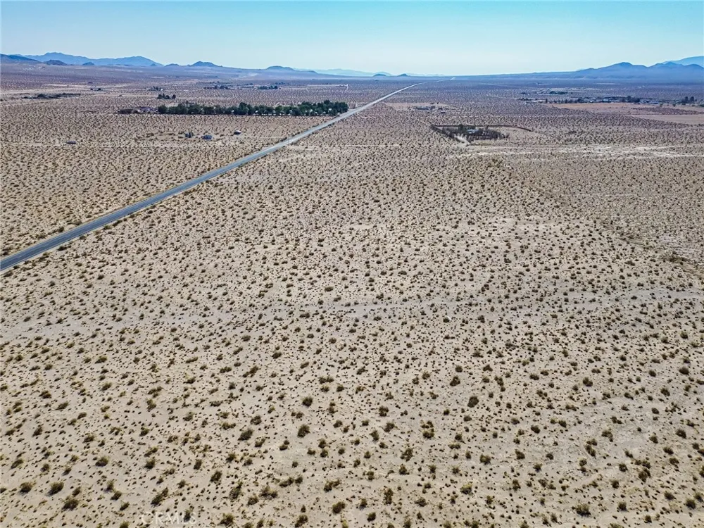 38000 Old Woman Springs Road Lucerne Valley, CA 92356