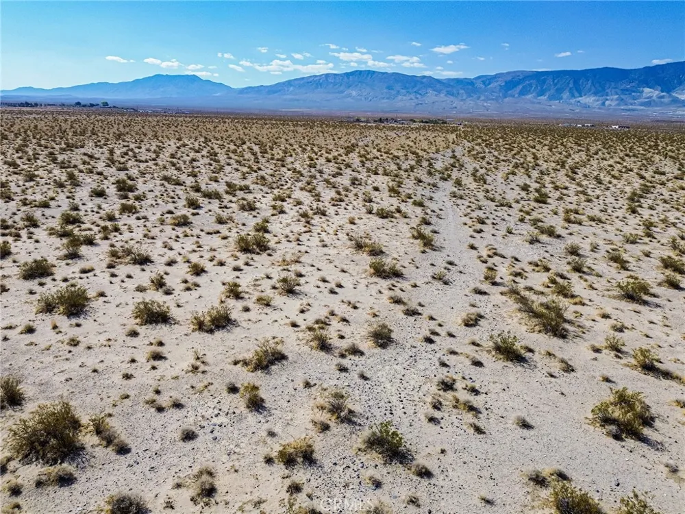 38000 Old Woman Springs Road Lucerne Valley, CA 92356