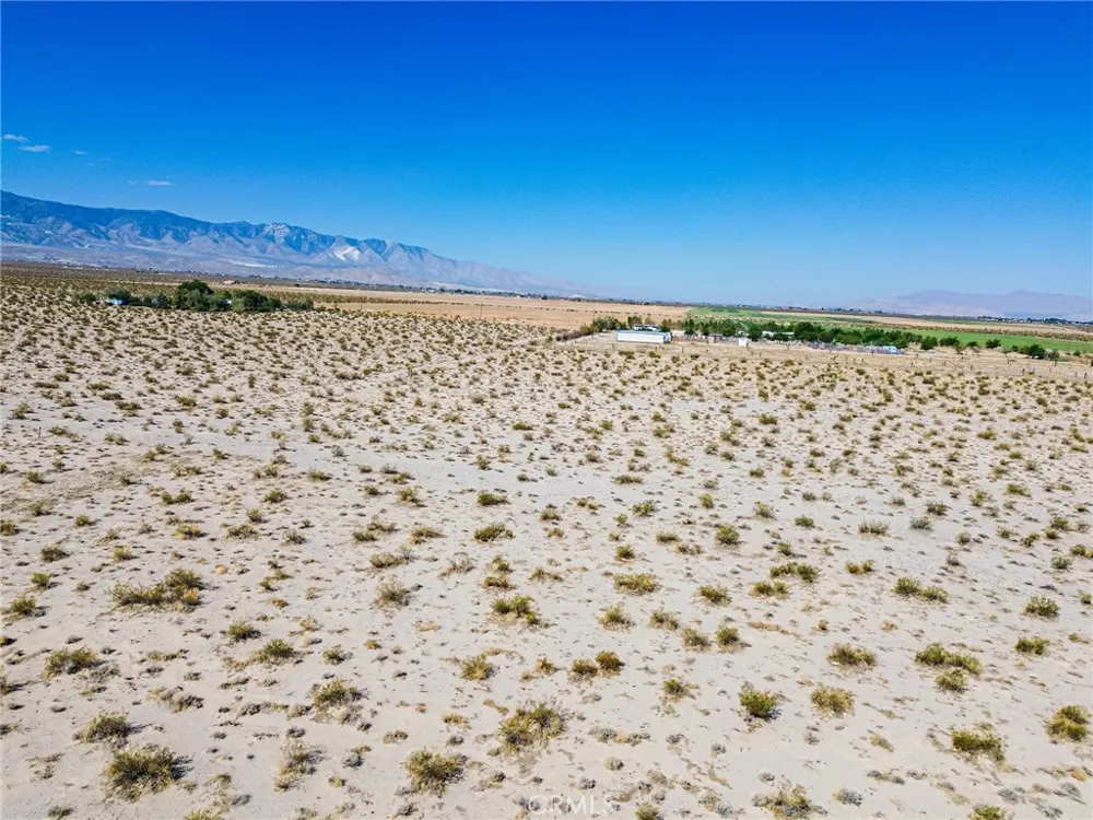 38000 Old Woman Springs Road Lucerne Valley, CA 92356