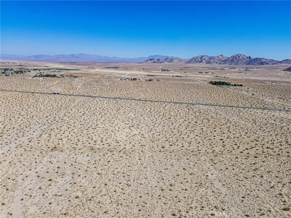38000 Old Woman Springs Road Lucerne Valley, CA 92356