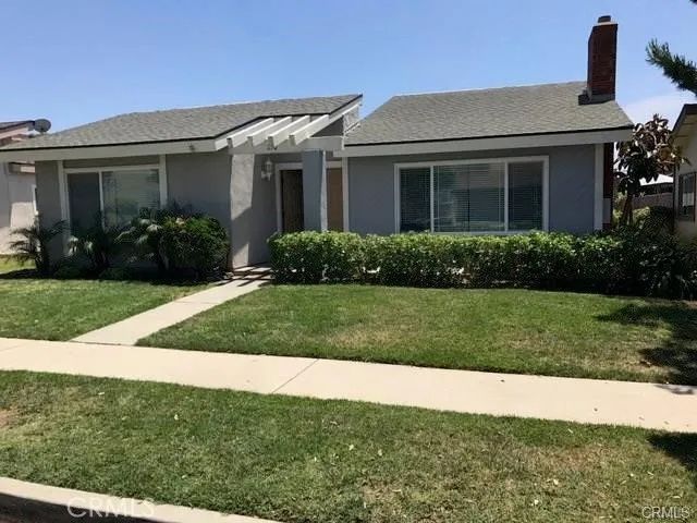 210 Toronto #3 Huntington Beach, CA 92648