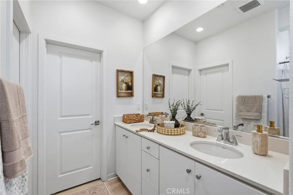 16145 Sandpiper Ave Chino, CA 91708