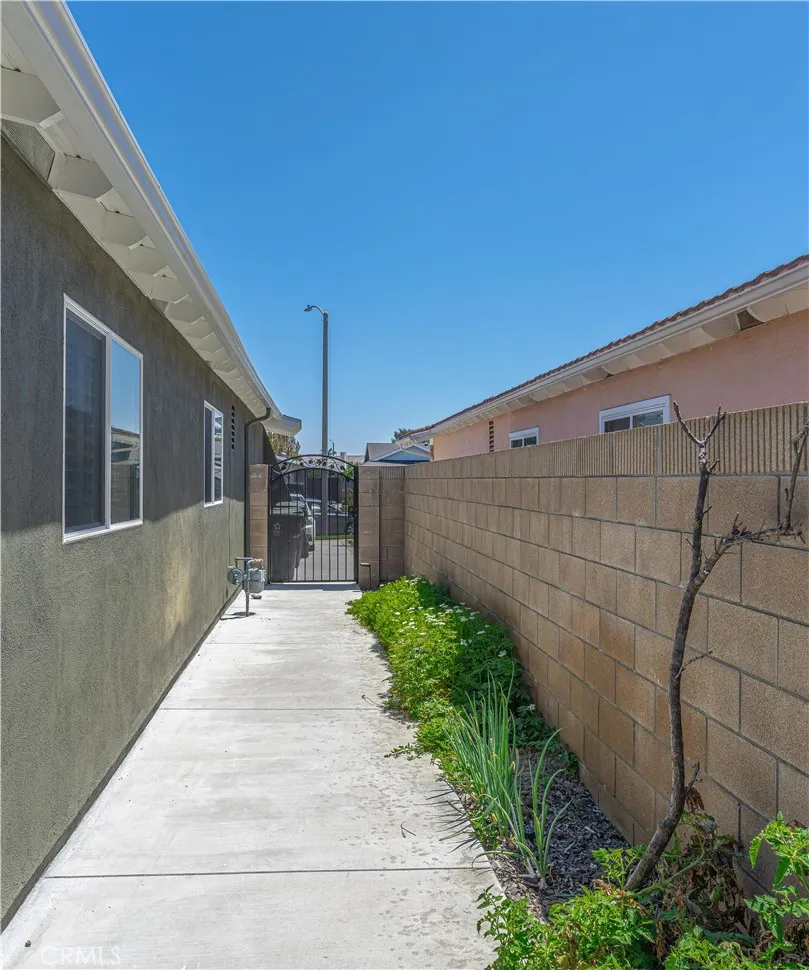 18839 Quince Circle Fountain Valley, CA 92708