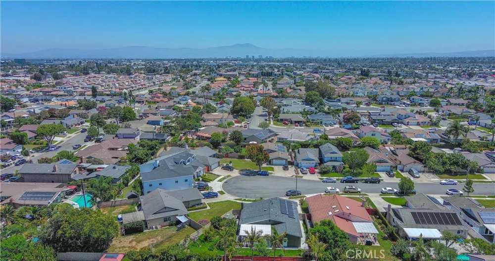 18839 Quince Circle Fountain Valley, CA 92708