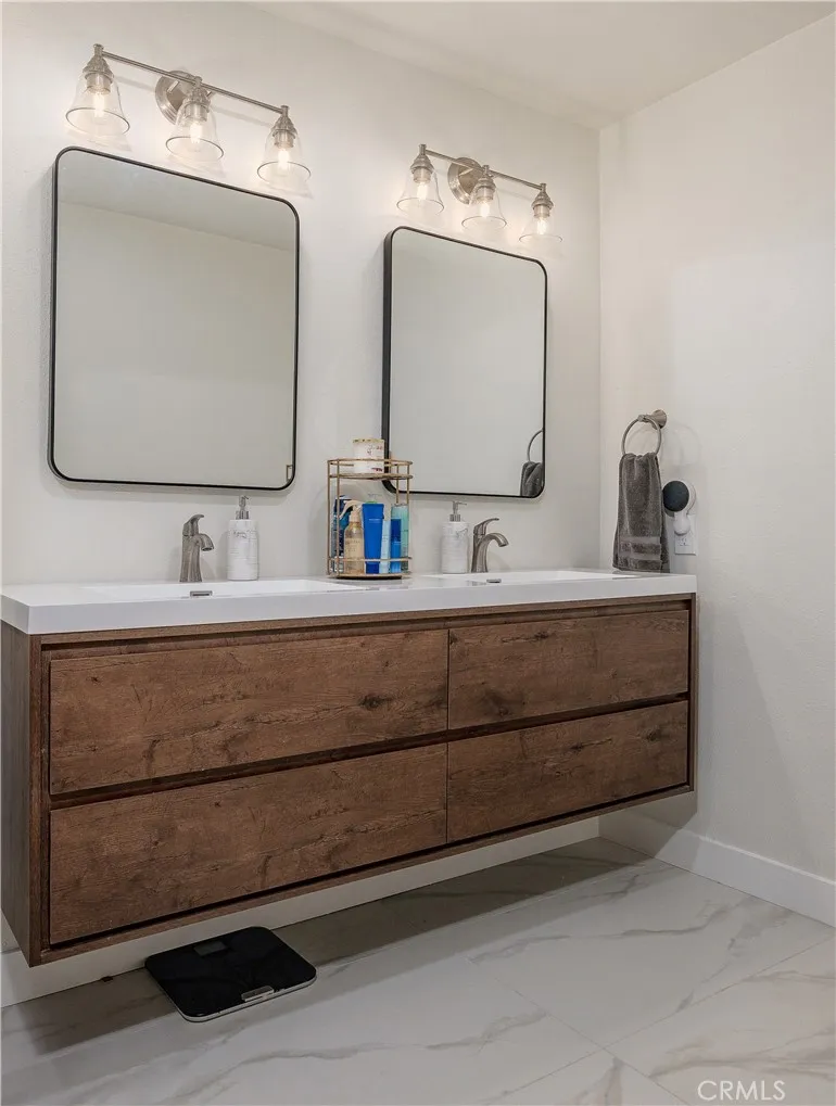 18839 Quince Circle Fountain Valley, CA 92708