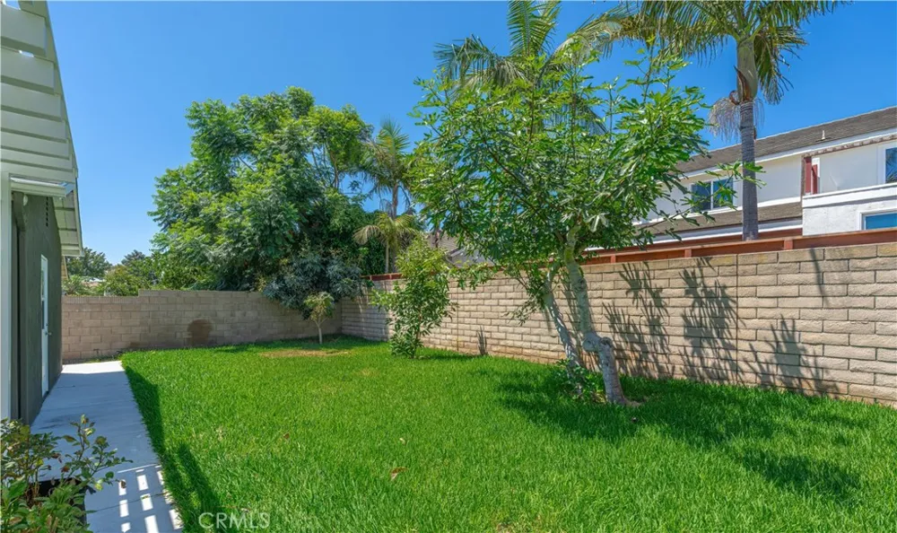 18839 Quince Circle Fountain Valley, CA 92708