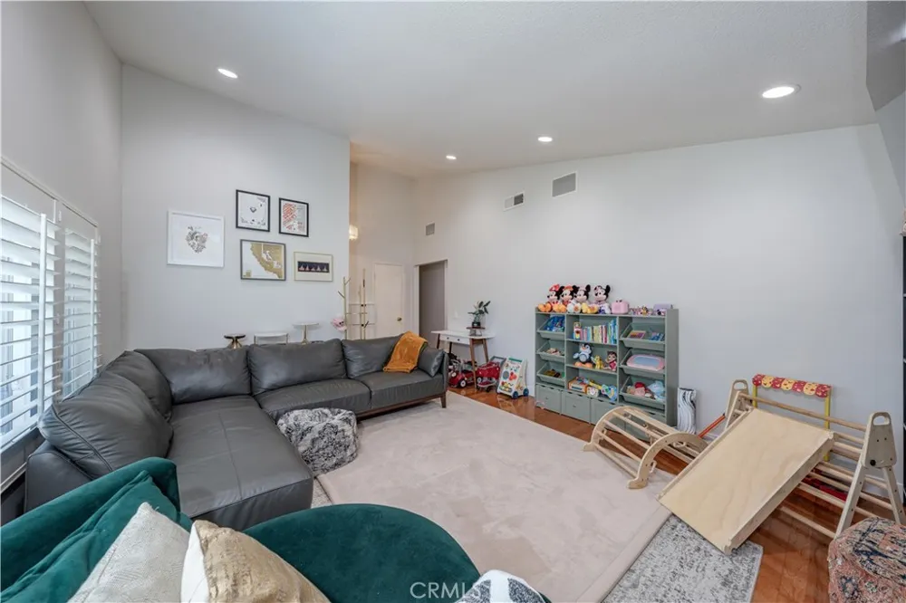 18839 Quince Circle Fountain Valley, CA 92708