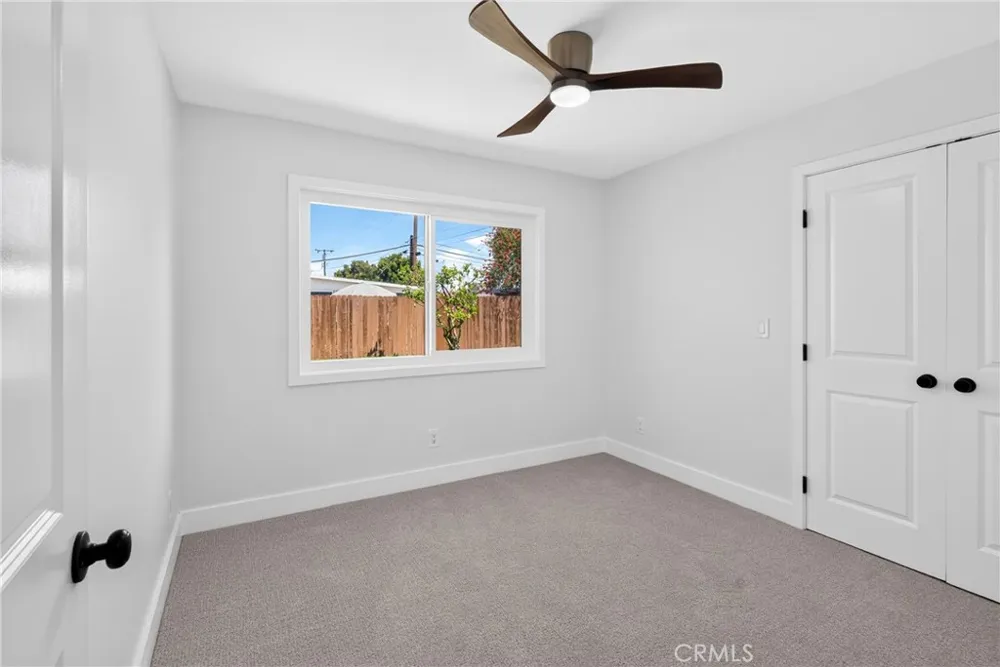 19352 Brookhurst Huntington Beach, CA 92646