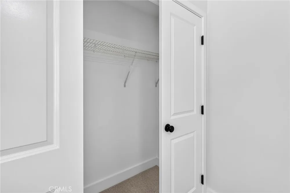 19352 Brookhurst Huntington Beach, CA 92646