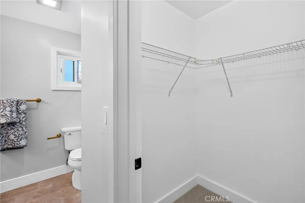 19352 Brookhurst Huntington Beach, CA 92646
