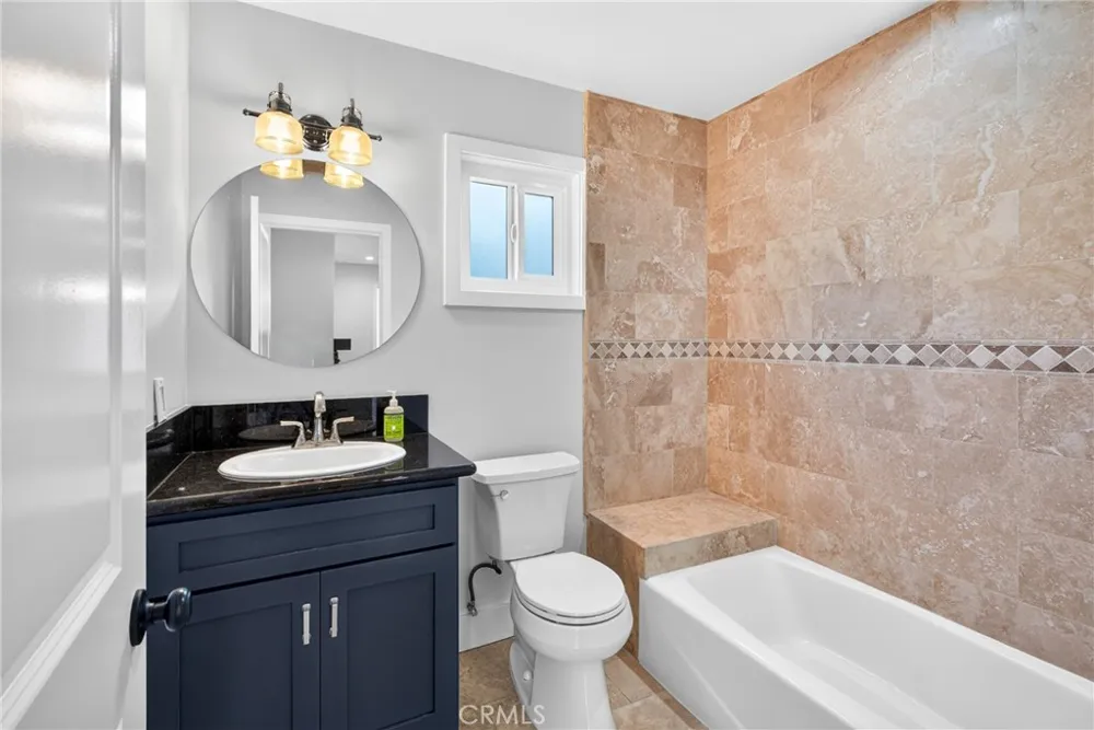 19352 Brookhurst Huntington Beach, CA 92646