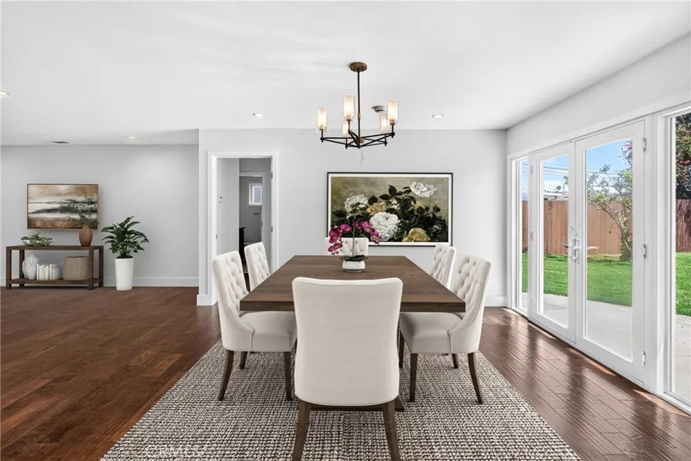 19352 Brookhurst Huntington Beach, CA 92646