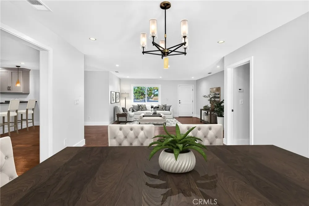 19352 Brookhurst Huntington Beach, CA 92646
