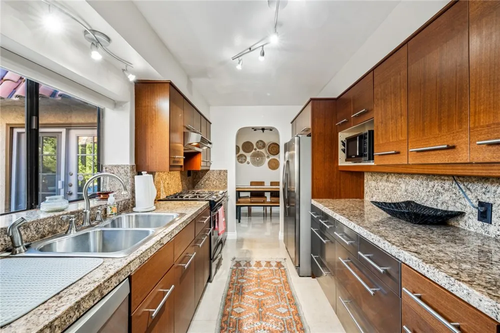 37320 Da Vall Rancho Mirage, CA 92270