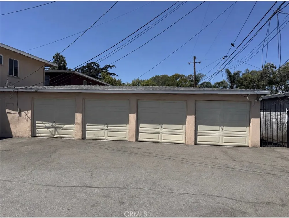 1405 S Broadway Santa Ana, CA 92707