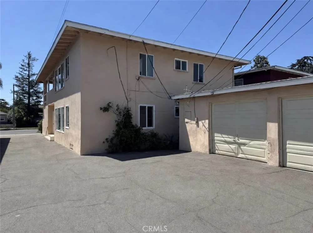 1405 S Broadway Santa Ana, CA 92707