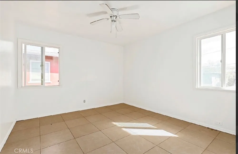 1405 S Broadway Santa Ana, CA 92707