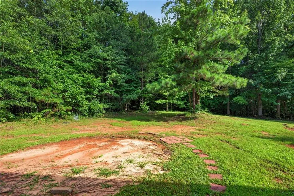 195 River Oak Court Temple, GA 30179
