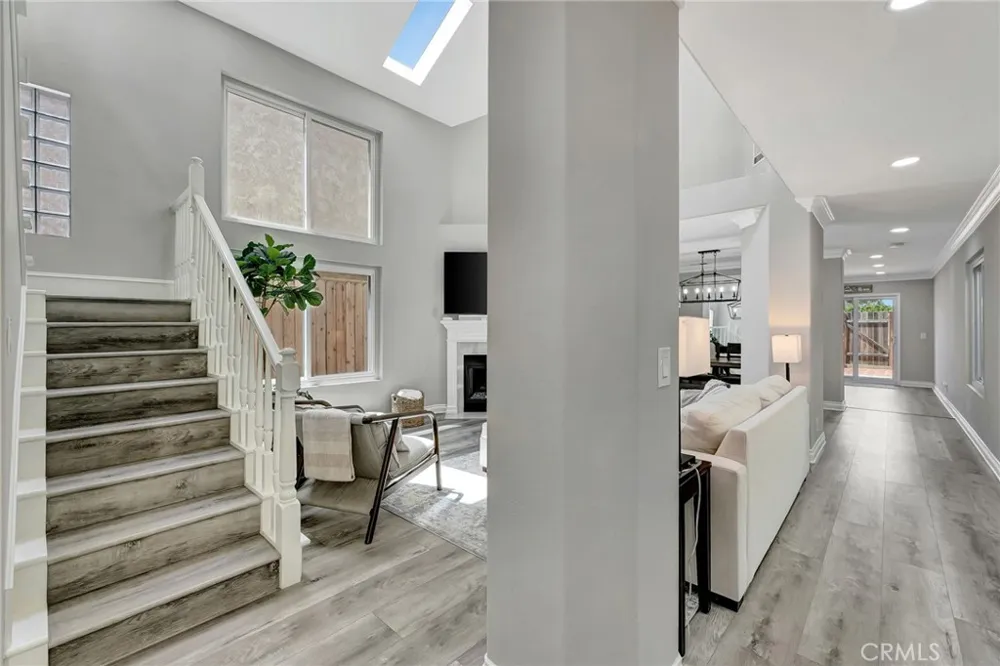 1209 Alabama Street Huntington Beach, CA 92648